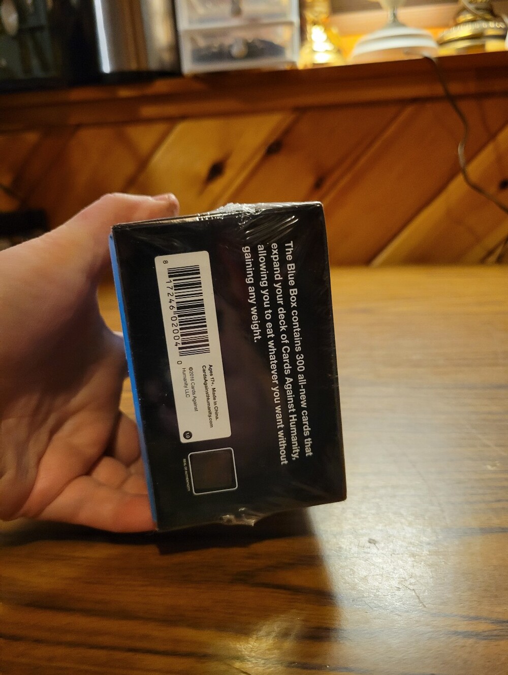 Cards Against Humanity Blue Box - Picture 6 of 7